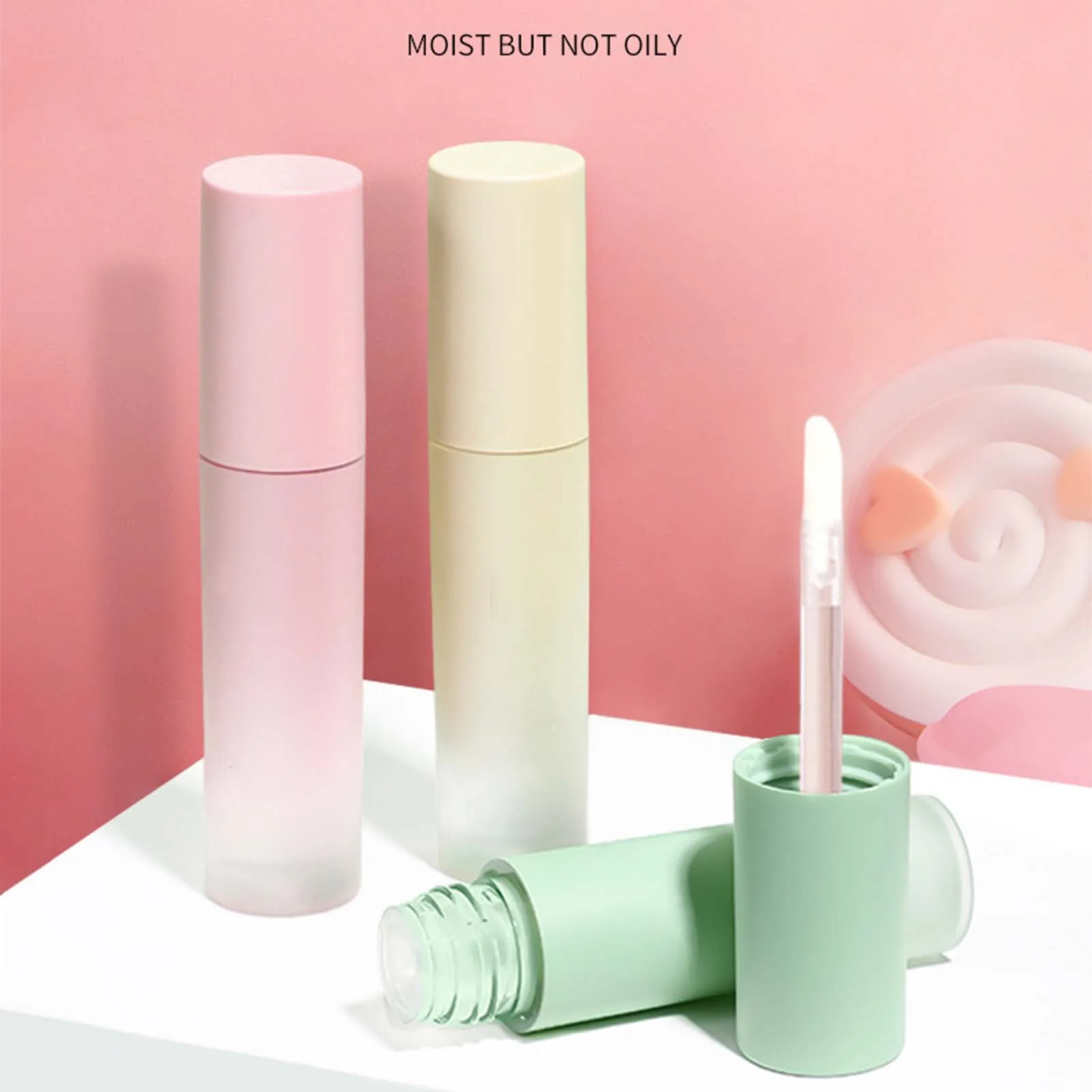 

Cute Lip Balm Lipstick Moisturizing Plumping Lip Makeup For Women Girls Long - Lasting Non - Stick Cup Is Popular Among Women