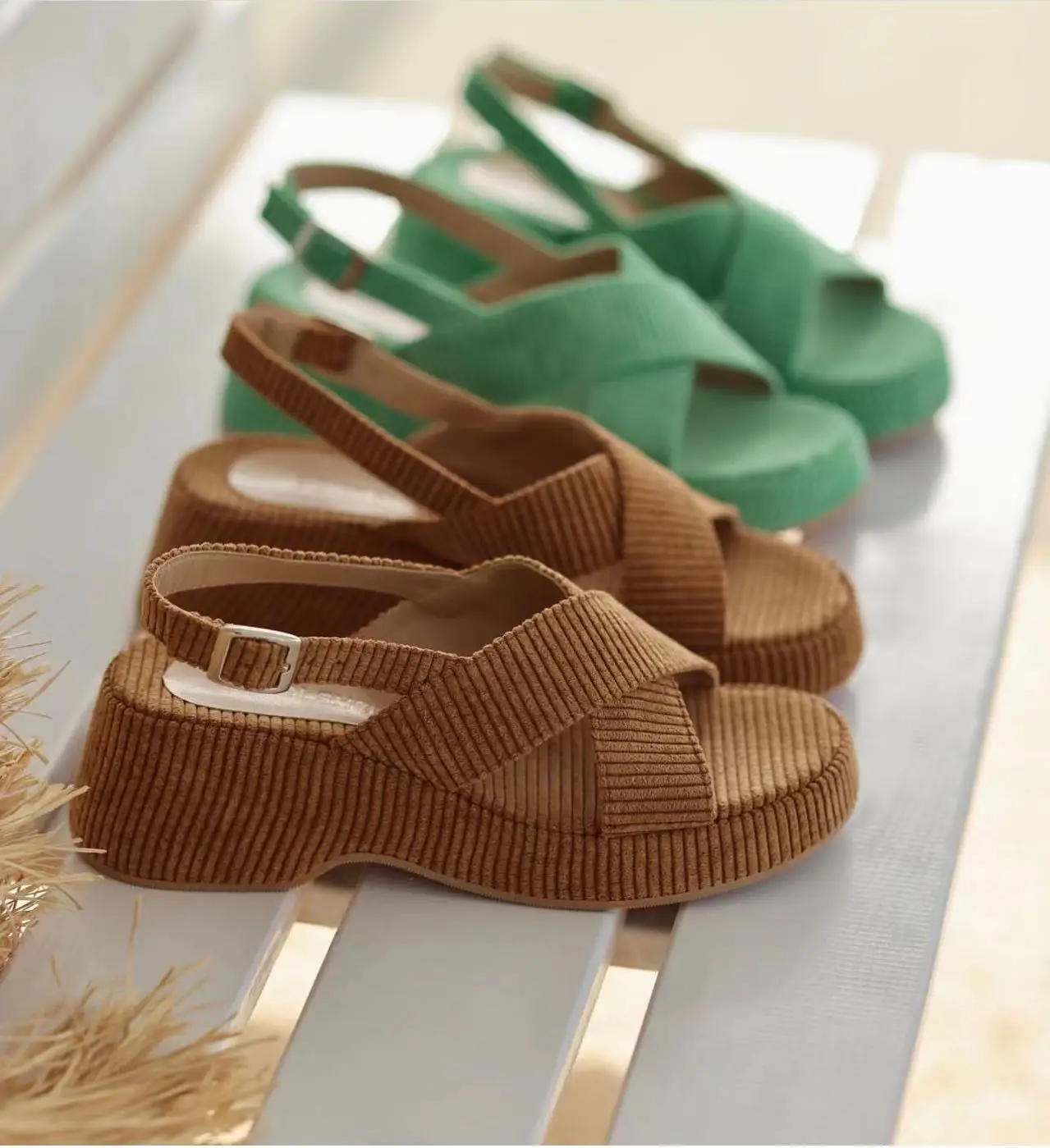 

New Arrival Fashion Cross Straps Fashion Slipper for Women Slippers for Ladies Easy Slippers