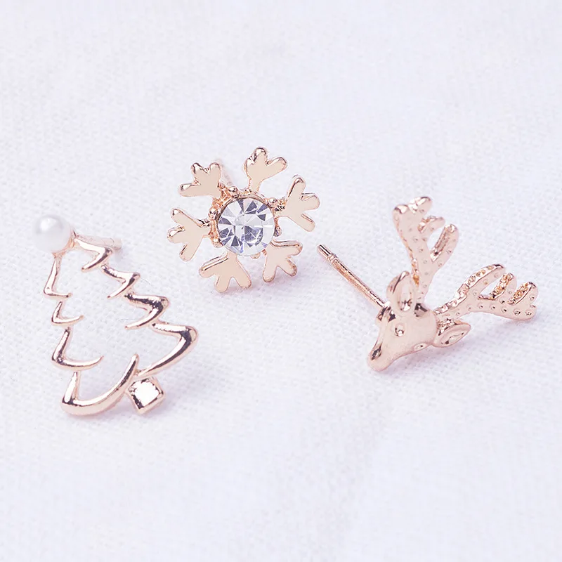 

VSnow Christmas Hollow Snowflake Elk Metallic Dangle Earring for Women Gold Faux Pearl Star Suit Earring Jewellery Accessories