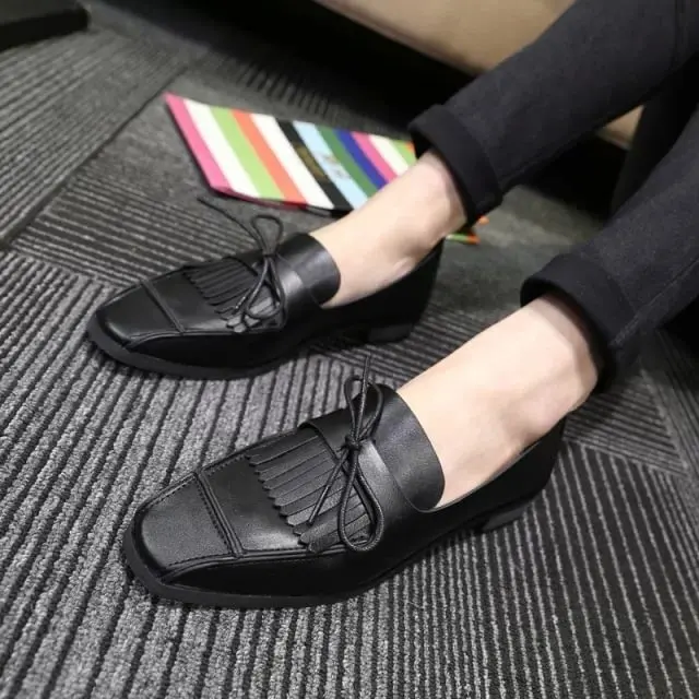 

2023 New Flat Shoes Handmade, customize Classic Black Square Toe Vintage Flat Shoes Fringe Loafers for Women