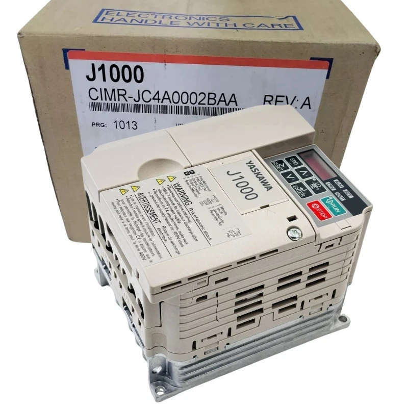 Новый инвертор CIMR-JC4A0002BAA Yaskawa гарантия 1 год на складе