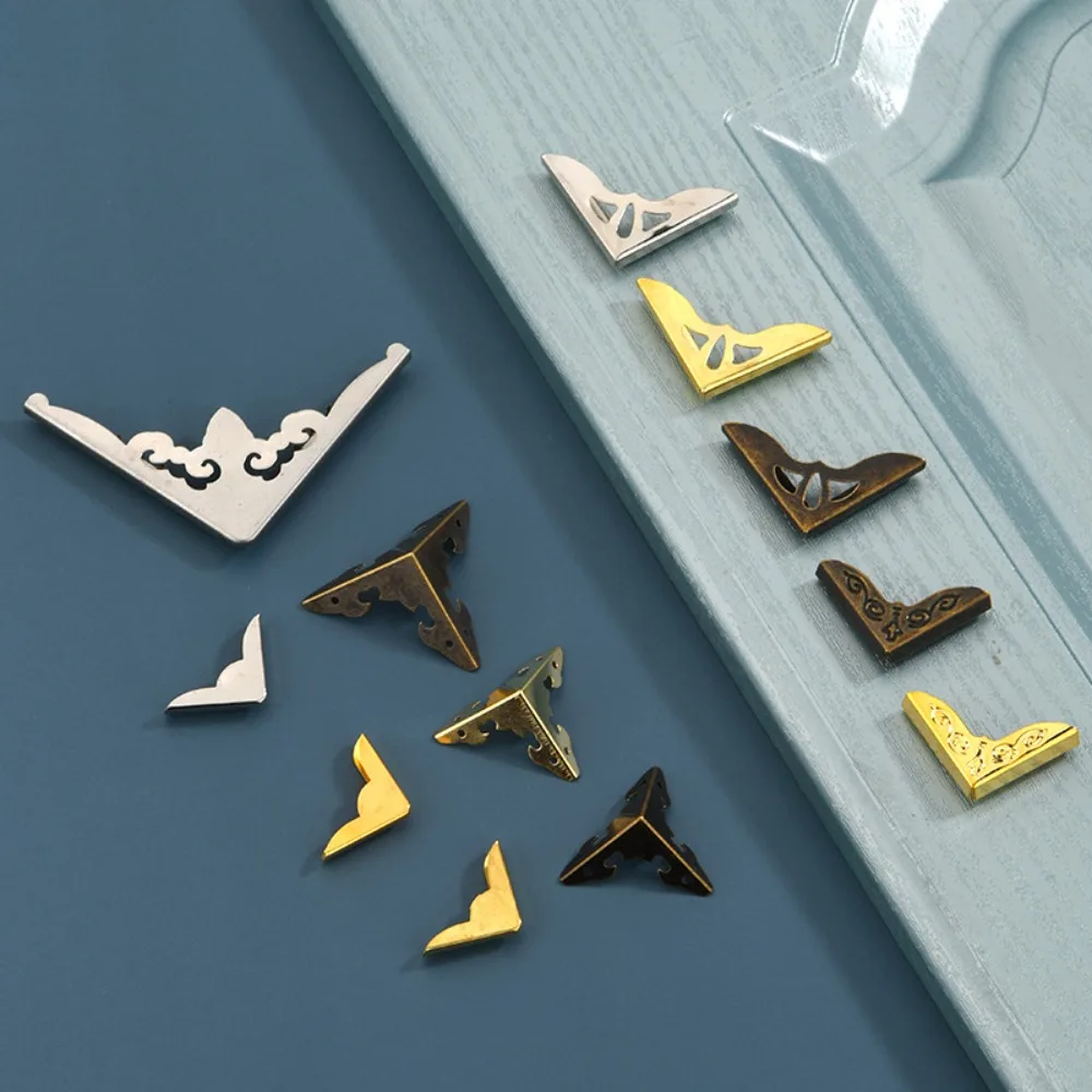 

10pcs Antique Corner Brackets Metal Box Wooden Albums Four Sides Corner Guard Protectors Decorative Hardware Furniture Protector