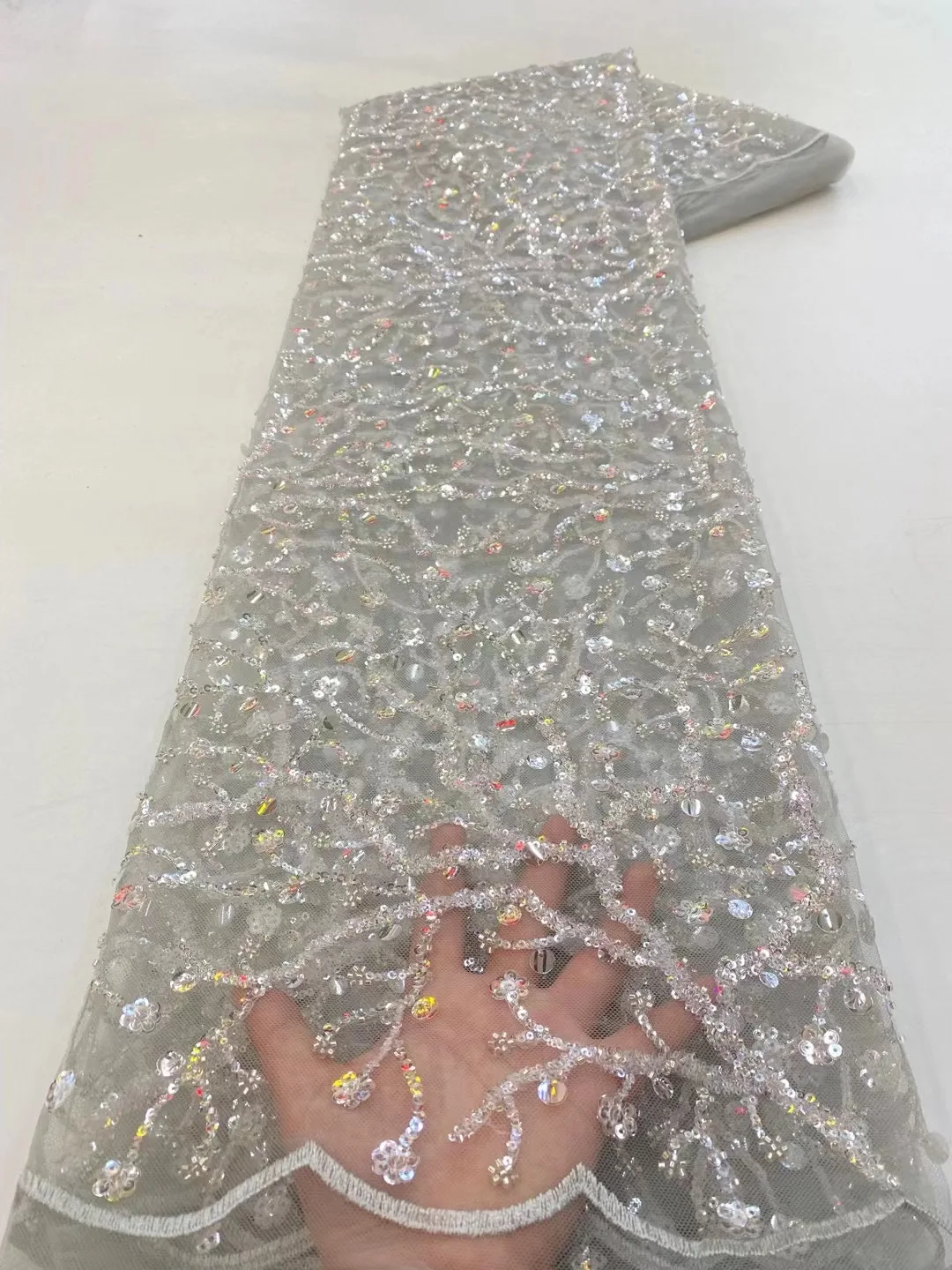 

Африканская мода, роскошные бусины ручной работы, 5 ярдов, сетчатая ткань 2023 Нигерия, Высококачественная кружевная Тюлевая ткань для свадебного платья, пришивания