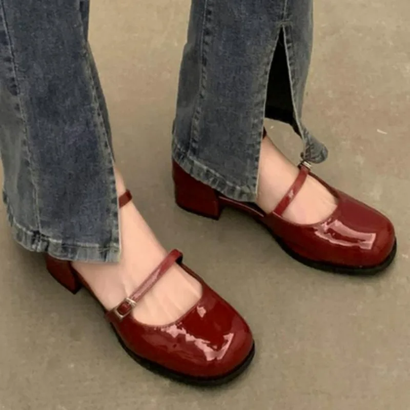 

New French Elegant Medium Heel Women's Shoes Non-slip Casual Fashion Sandals Ladies Summer Mary Janes Design Slim Sandals Chic