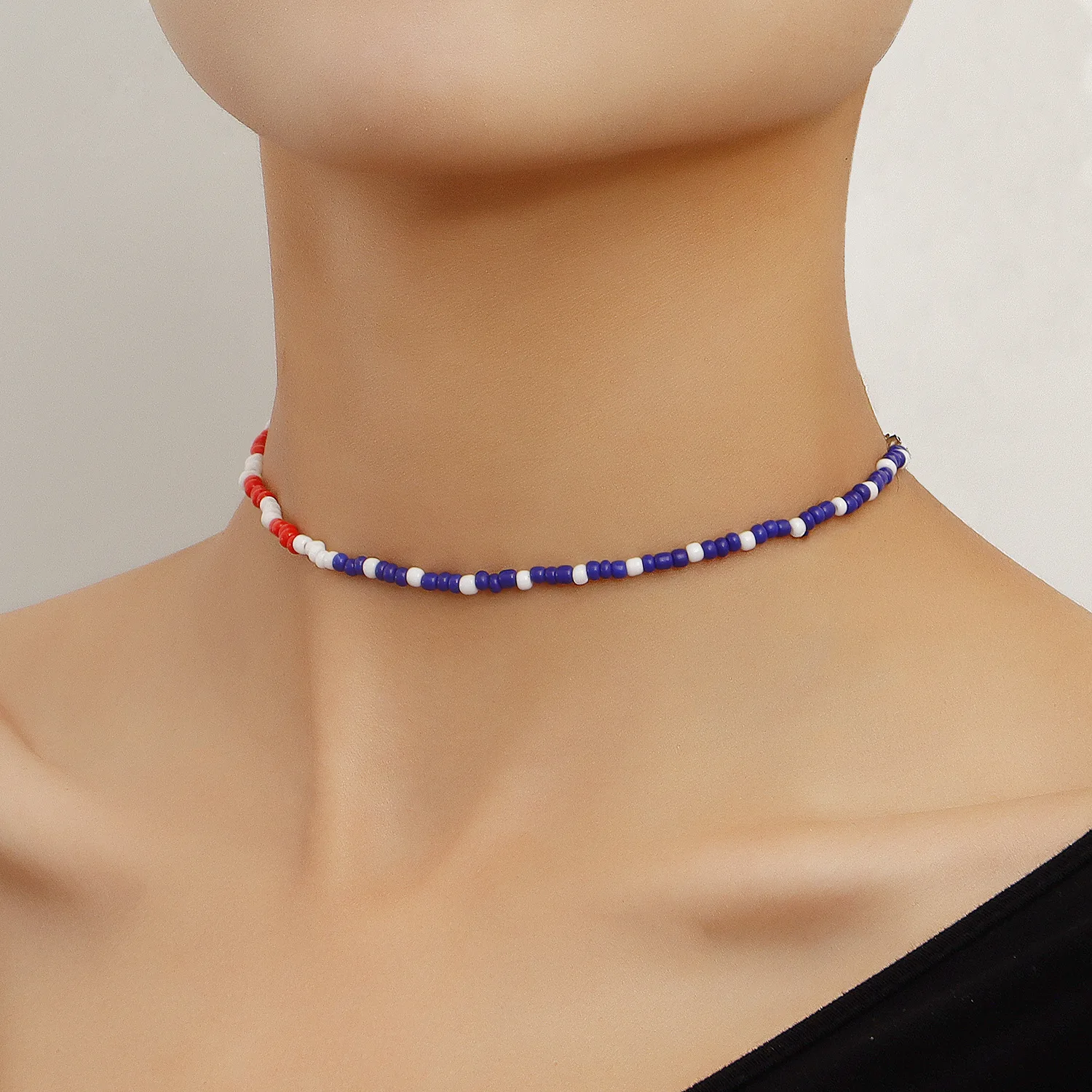 Ожерелье TAUAM женское с бусинами, милое богемное ювелирное изделие ручной работы, цепочка-чокер красного, синего и белого цвета