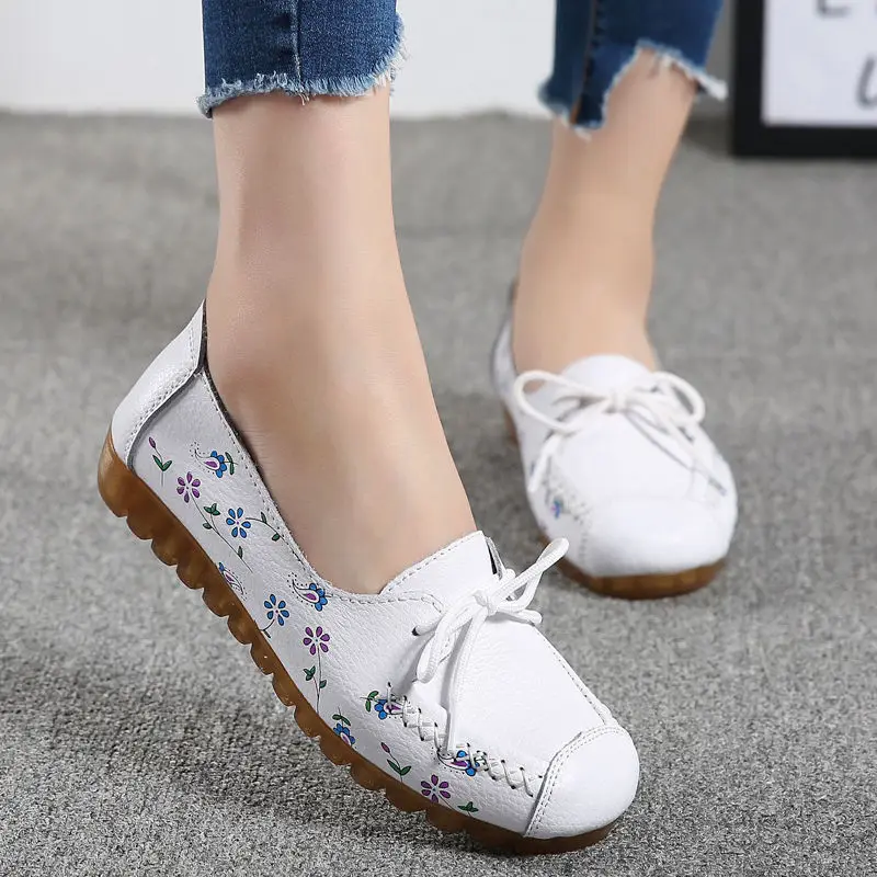 Large Size 41 42 Female Flat Shoes 2023 New Spring Summer Ladies Leather Loafers Fashion Women Soft Sole Flats Non Slip Footwear