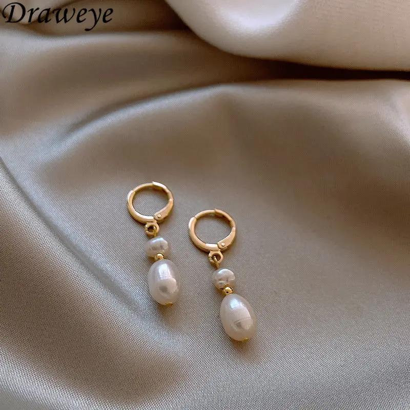 

Draweye Baroque Pearls Earrings for Women Elegant Vintage Water Drop Office Lady Korean Jewelry Ins Fashion Sweet Drop Earrings