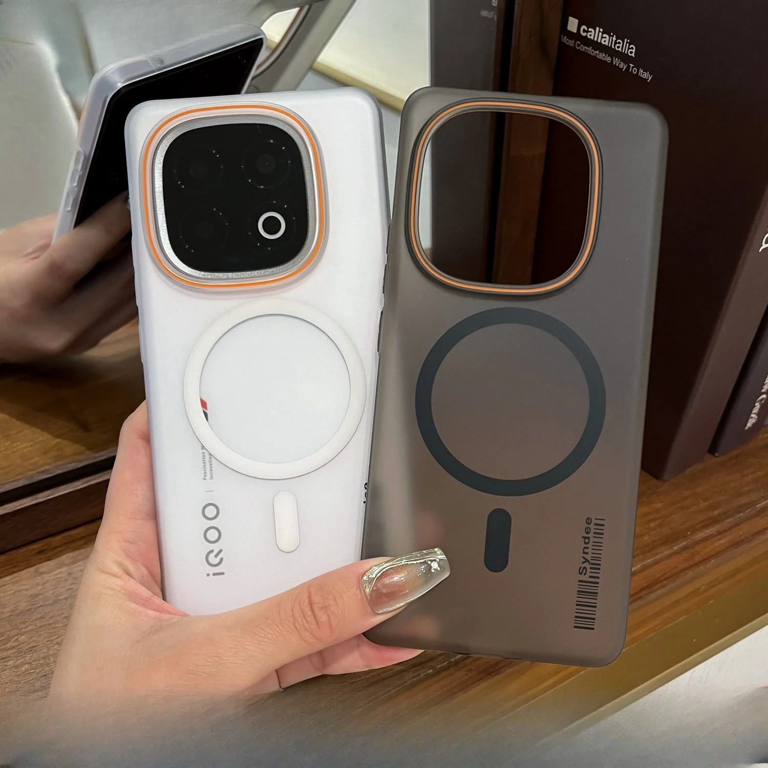 Фото Чехол для vivo iqoo13, роскошный прозрачный простой магнитный матовый чехол для ПК для vivo iqoo 13, противоударный бампер, принципиально №1
