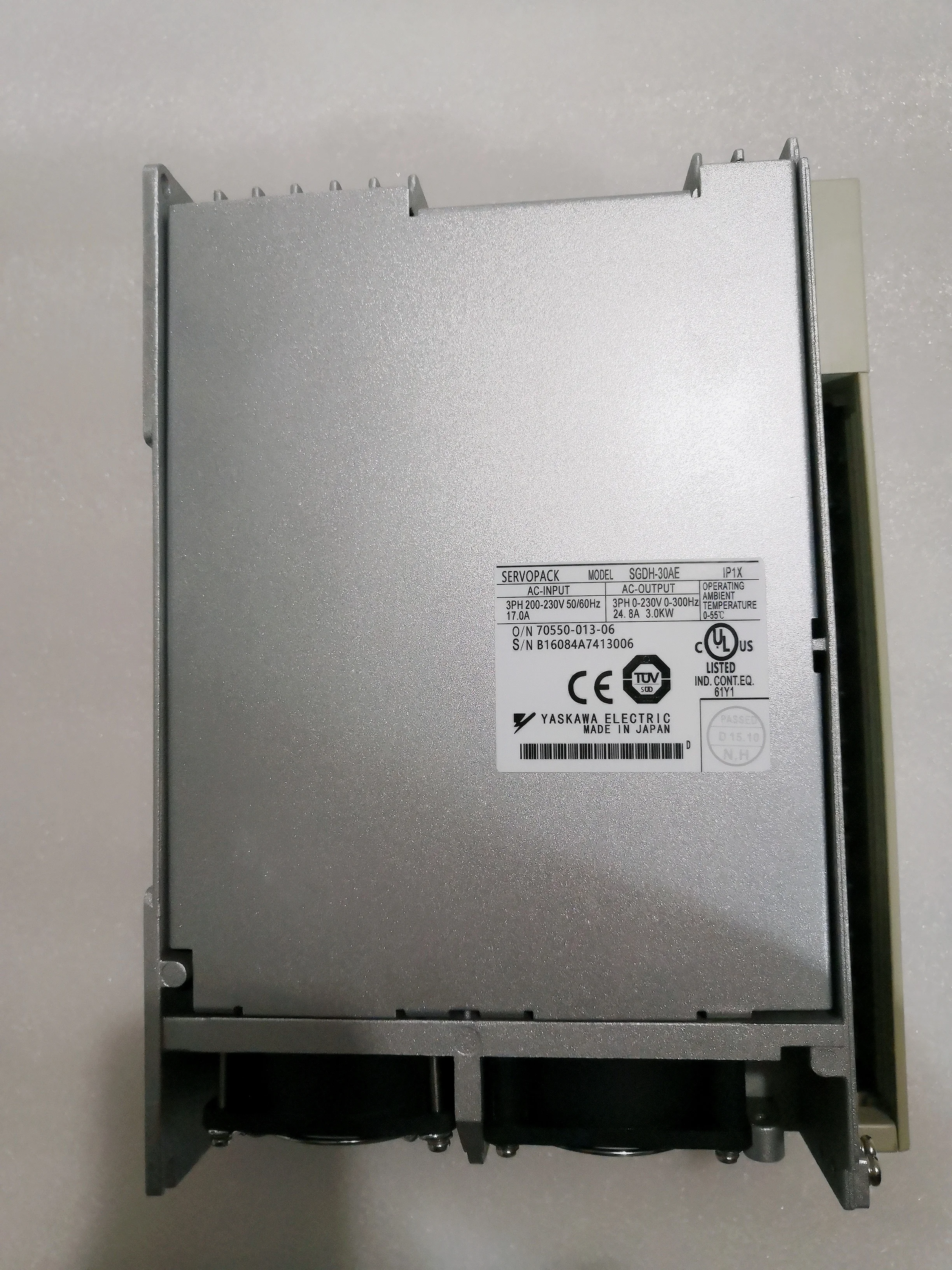Сервопривод Yaskawa 3000W SGDH-30AE Ac новый оригинальный по заводской цене Япония |