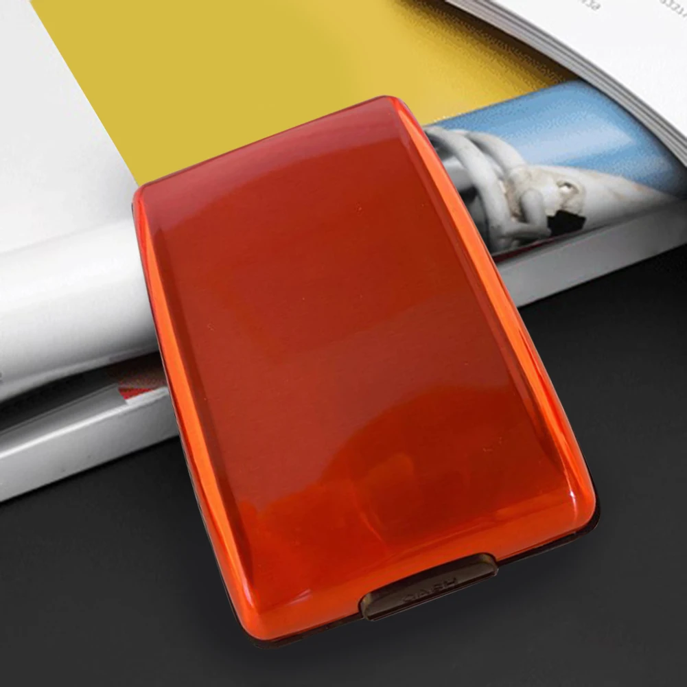 

Кошелек с отделением для кредитных банков и RFID-защитой