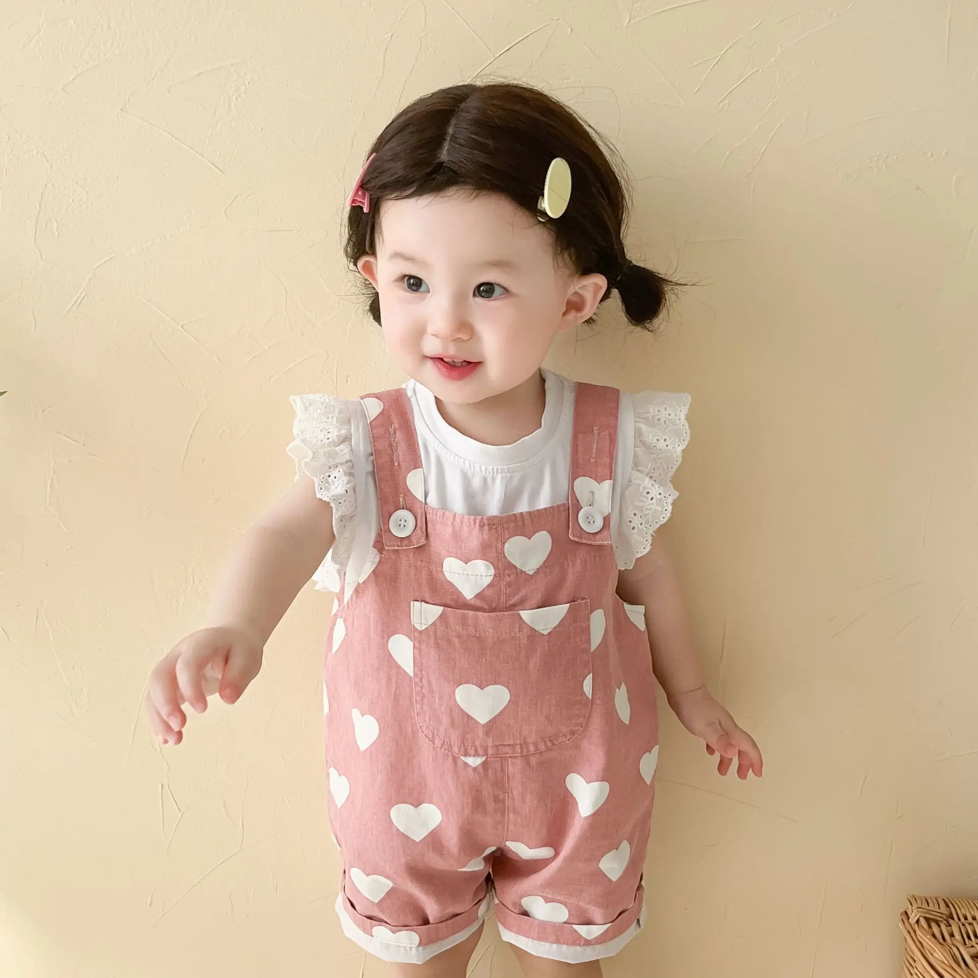 

Summer Girl Children Fly Sleeve T-shirt Suit Baby Lace Solid Tops + Love Print Overalls 2pcs Infant Cotton Pullover Shirt Suit