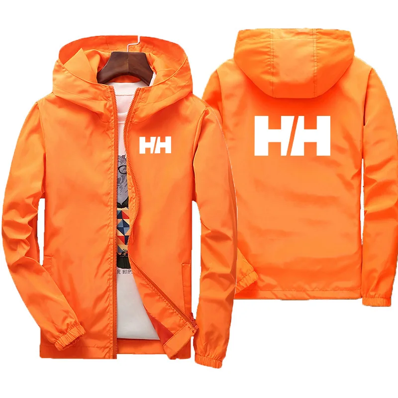 Рисунок 6 - Мужская ветровка с капюшоном