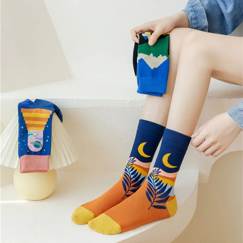 High Quality Women's Sports Socks Fashion Trend Cotton Socks Color Personality Socks