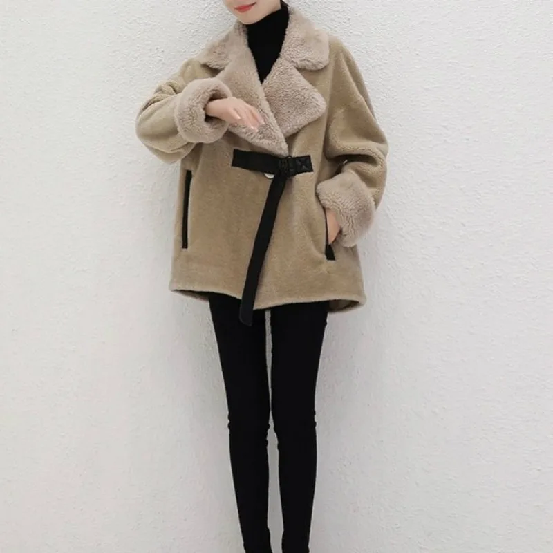 

Woman Lamb Fur Coat 2021 New Fur All-match Small Fleece Long-sleeved Regular Jacket Fashion Women Autumn and Winter Coat Jacket
