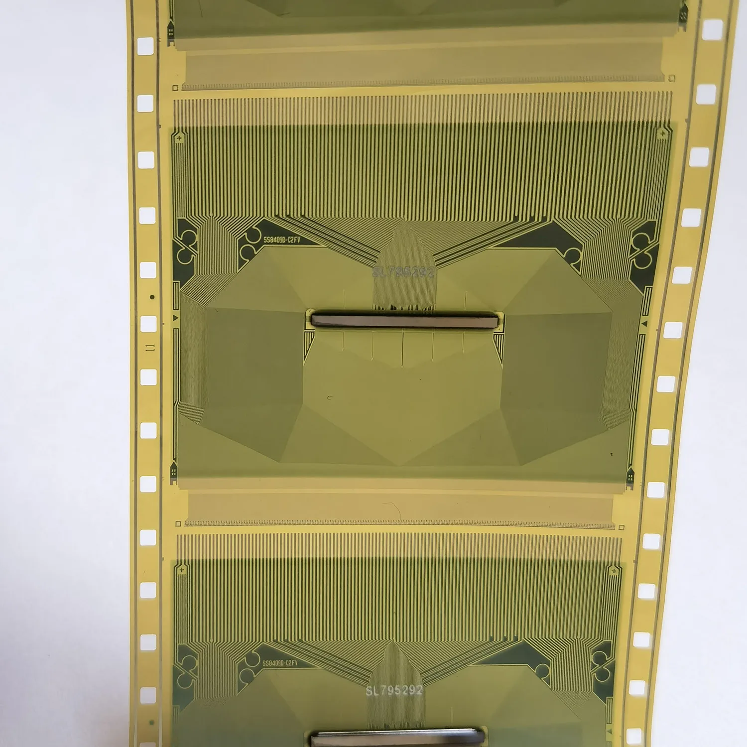 

SS8409D-C2FV New TAB COF IC модуль 5-10 шт./лот для ЖК-телевизора