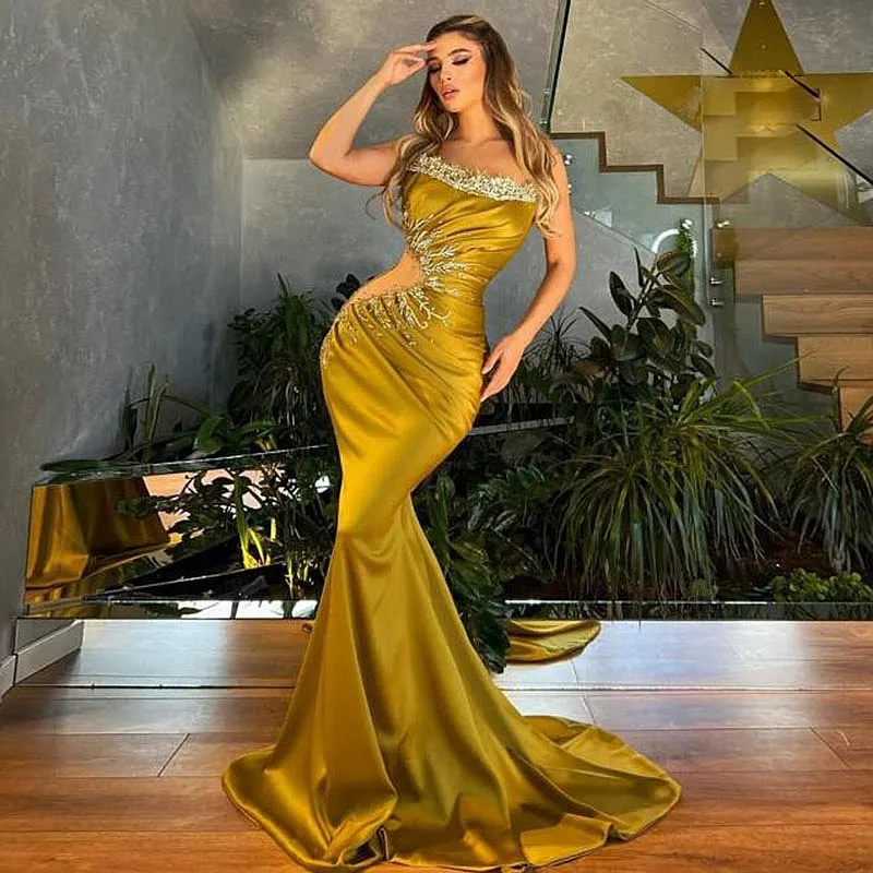 

Sexy Cutaway Sides Prom Dresses Strapless Beads Crystals Satin Sweep Train Women Party Evening Dress Women Formal Vestidos