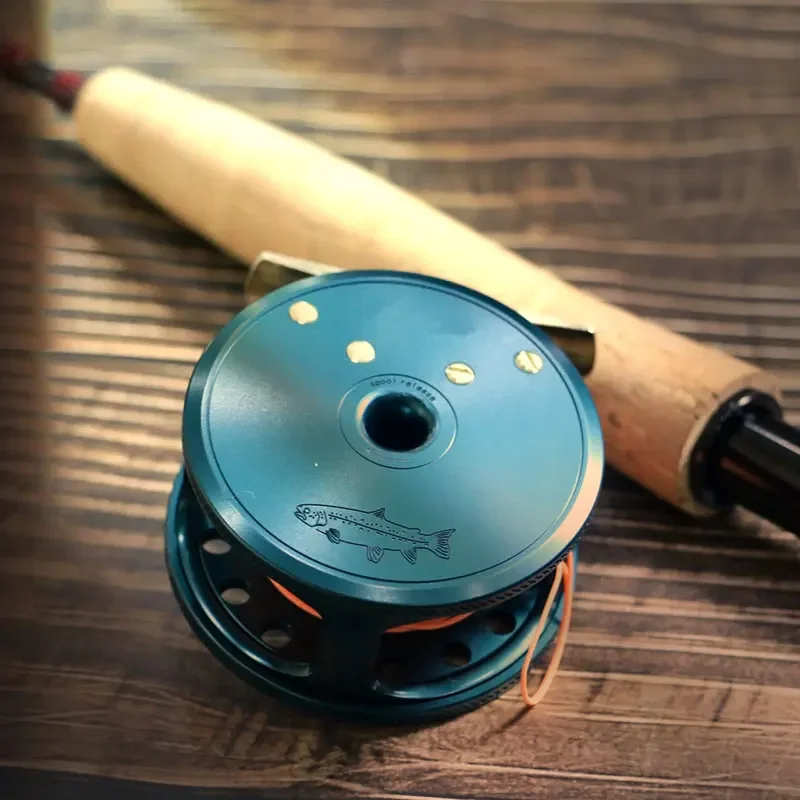 Классическое полностью механизированное цельное колесо для ловли нахлыстом