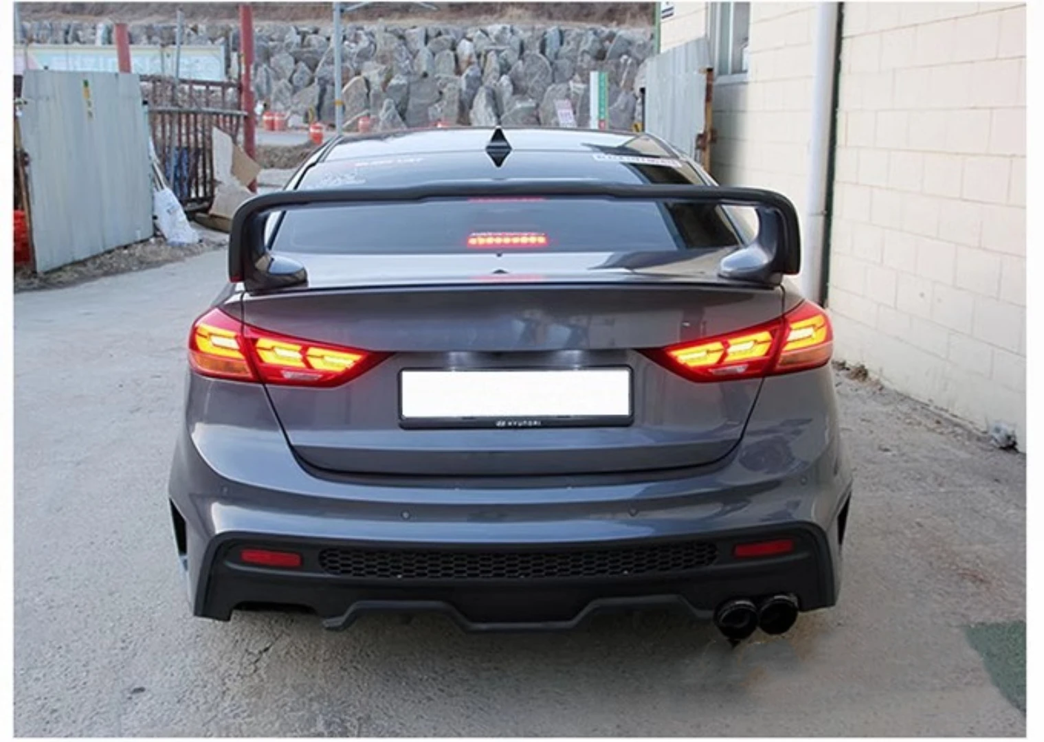 

Rear Spoiler Trunk Wing for Hyundai Elantra 2016-2018 Sport ABS Unpainted Lip