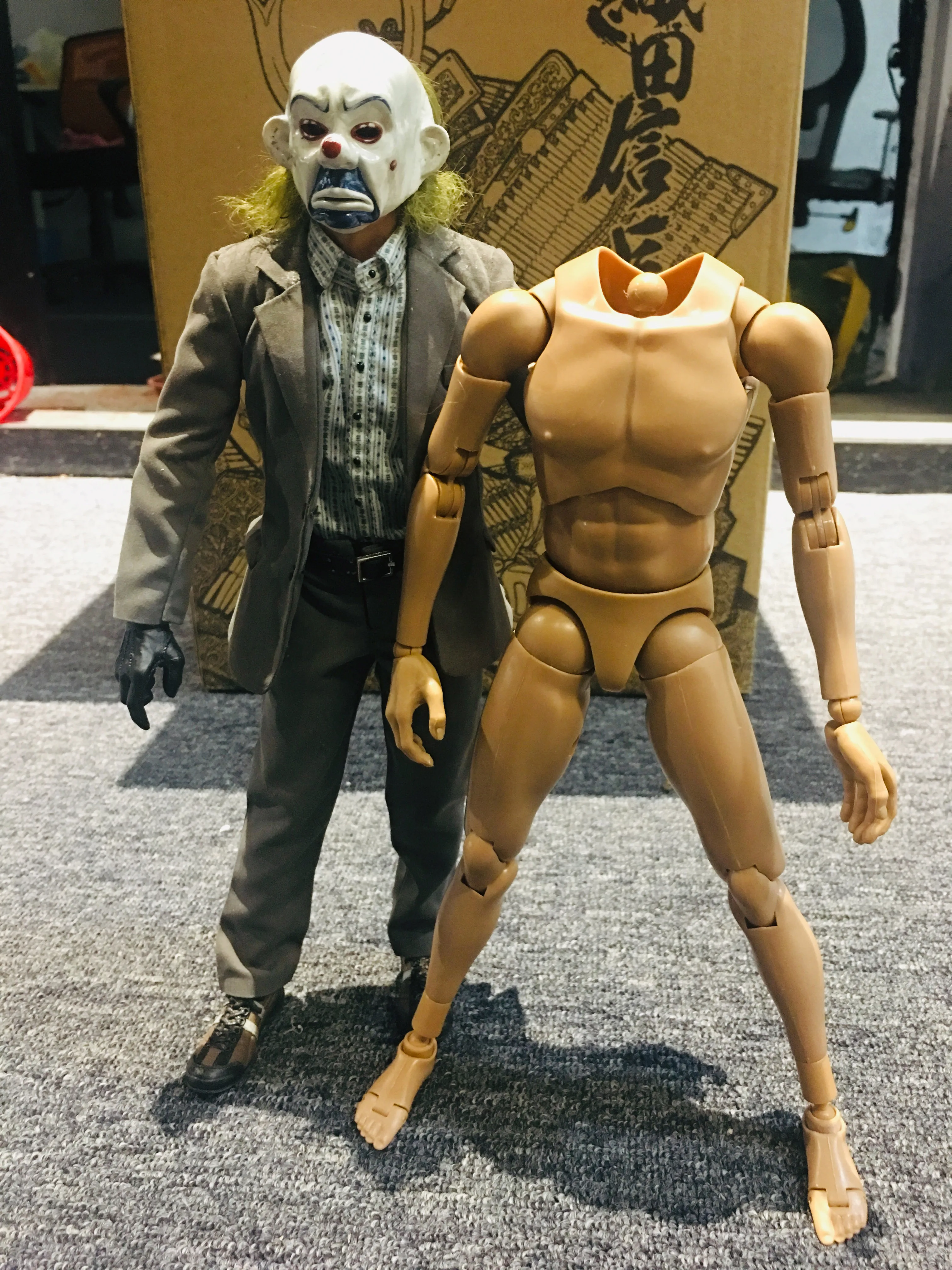 

Hot Sale 1/6 Male Soldier M01/2/3 Narrow Shoulder/Ordinary/Strong Action Body In Stock