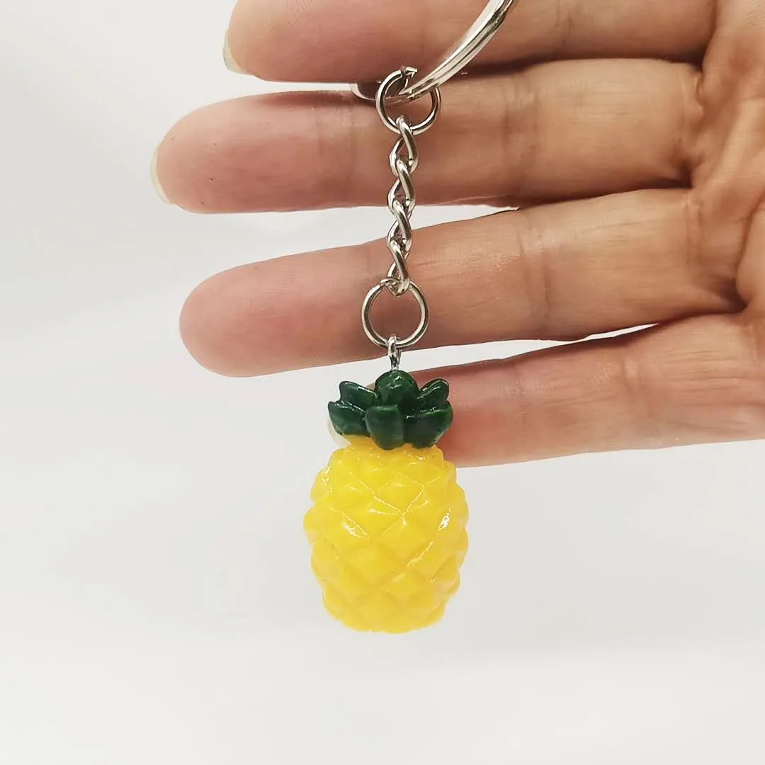 New fruit pendant simulation pineapple resin keychain bag diy jewelry accessories promotional gift |