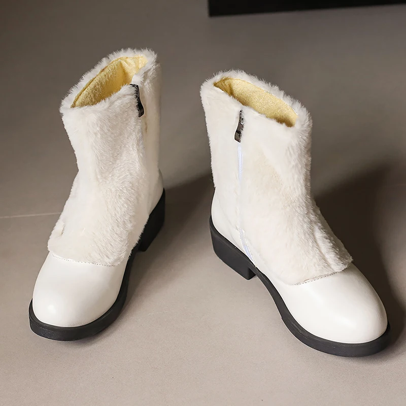 Женские зимние ботинки ручной работы Mstyle на массивном каблуке с боковой молнией