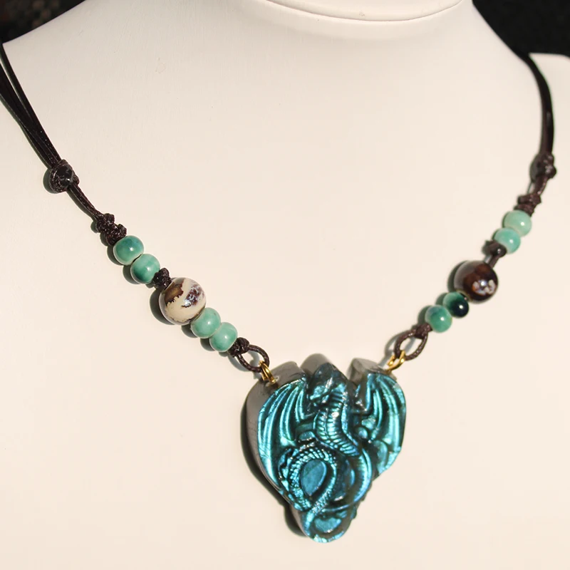 

Цельная цельная красочная керамическая цепочка из бисера с натуральной сильной вспышкой, кристалл лабрадорита, ожерелье с резьбой в виде дракона, кулон