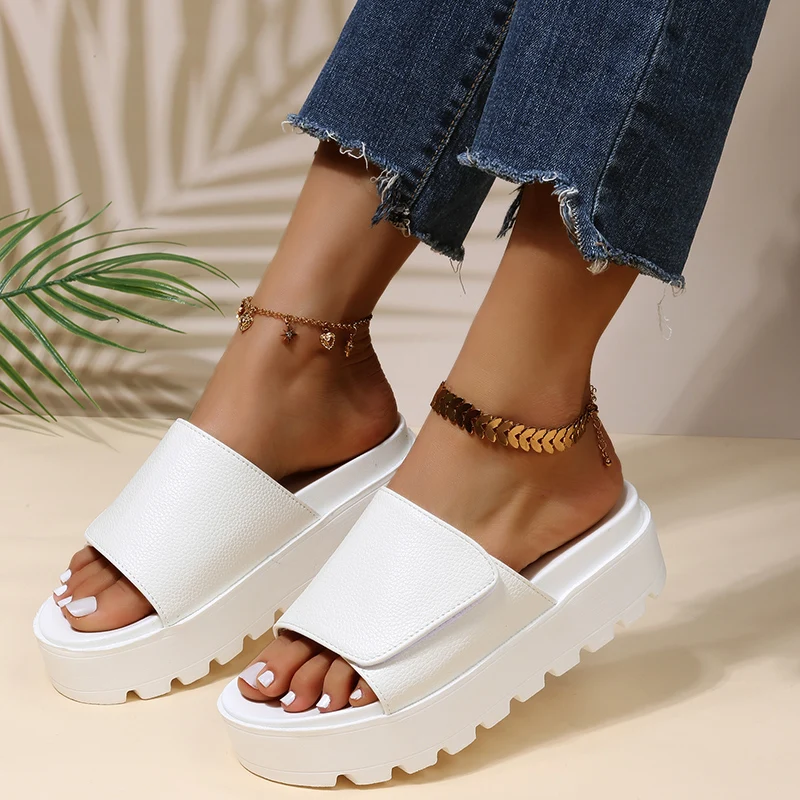 

NEW Summer Sandalias Women Luxery Chain Sandals Female Fashion Open Toe Shoes Comfort Outside Platform Flats Laides Plus Size