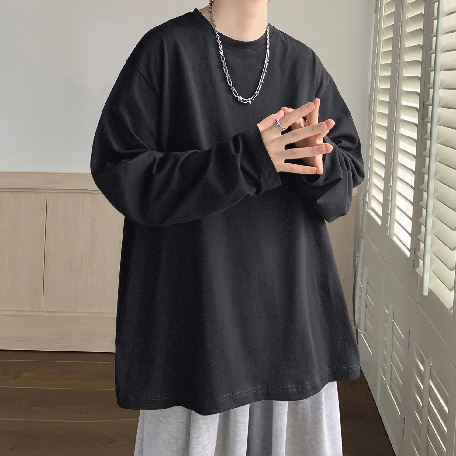 

Мужская хлопковая футболка с длинным рукавом, свободная Однотонная футболка с круглым вырезом, модель B49 на весну и осень, 2022