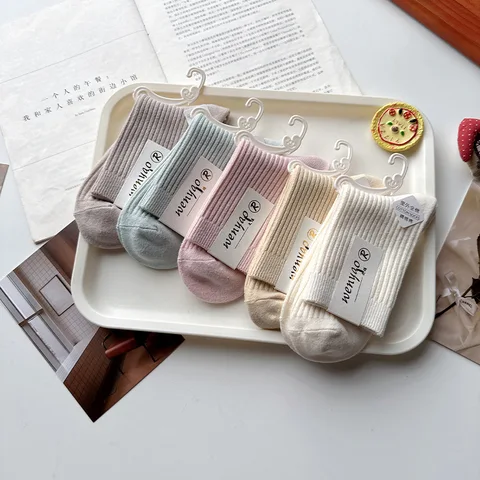 5 пар хлопковых женских весенне-осенне-зимних белых носков, комплект теплых длинных носков для женщин, повседневные свободные носки высокого качества 2025 г.