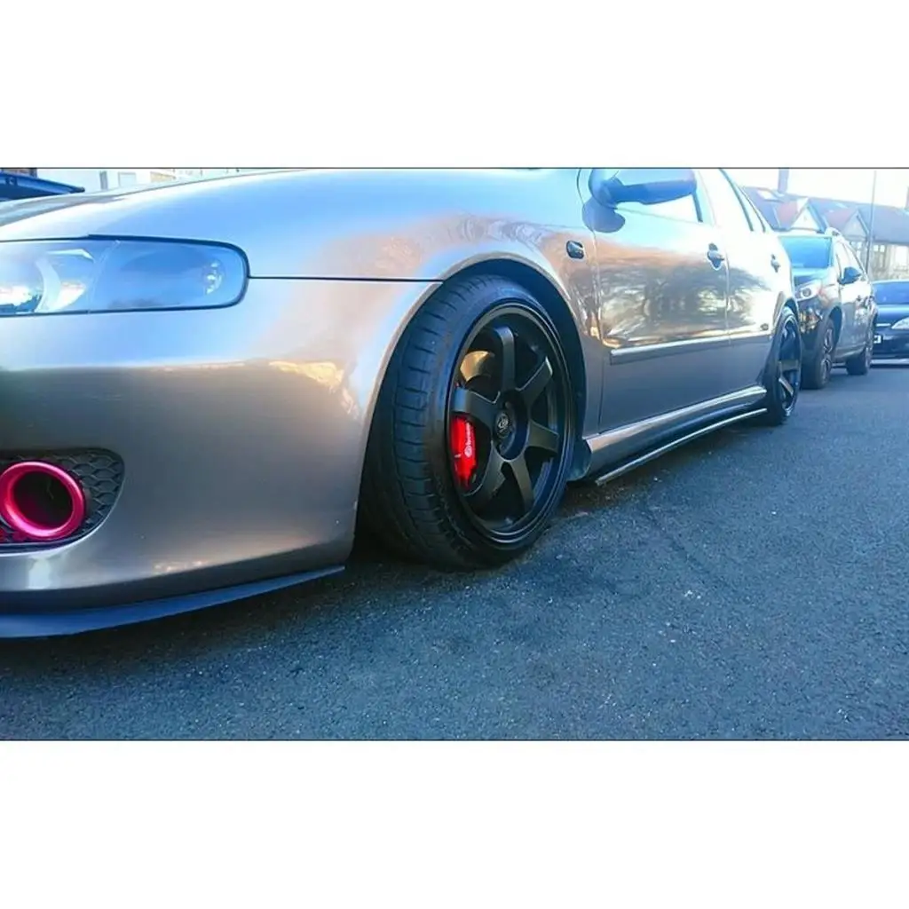 Передний яркий черный спойлер для SEAT LEON MK1 FR 1 M1 CUPRA R передний бампер Европейский