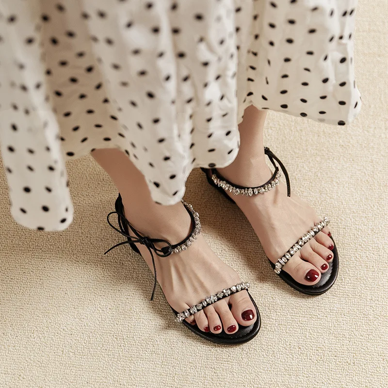 

2022 spring and summer fashion sandals new fairy style ins tide rhinestones middle heel thick heel strap flat sandals women
