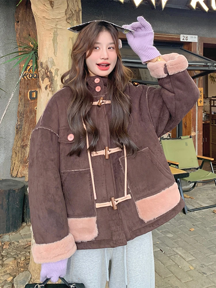 Женская шерстяная куртка кофейного цвета с замшевым мехом и воротником-стойкой