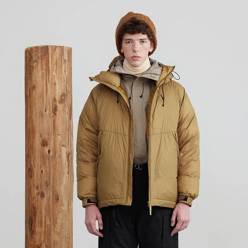 Рисунок 4 - Теплая зимняя пуховая куртка с капюшоном