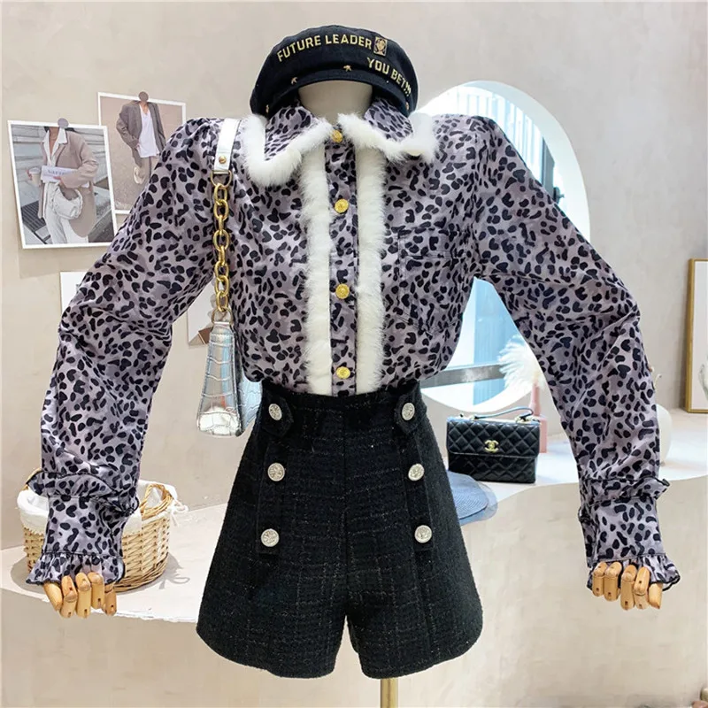 

Niche Design New Women's Clothes 2021 Winter Design Sense Plush Stitching Long Sleeve Leopard Print Shirt Feminine Top Blouses