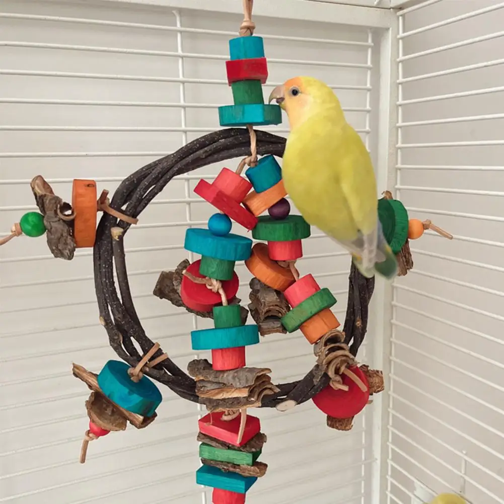 

Игрушка-клетка для попугаев с крючком, игрушка для птиц, прочная деревянная игрушка для попугаев, легкая установка, веселая жевательная игрушка для птиц