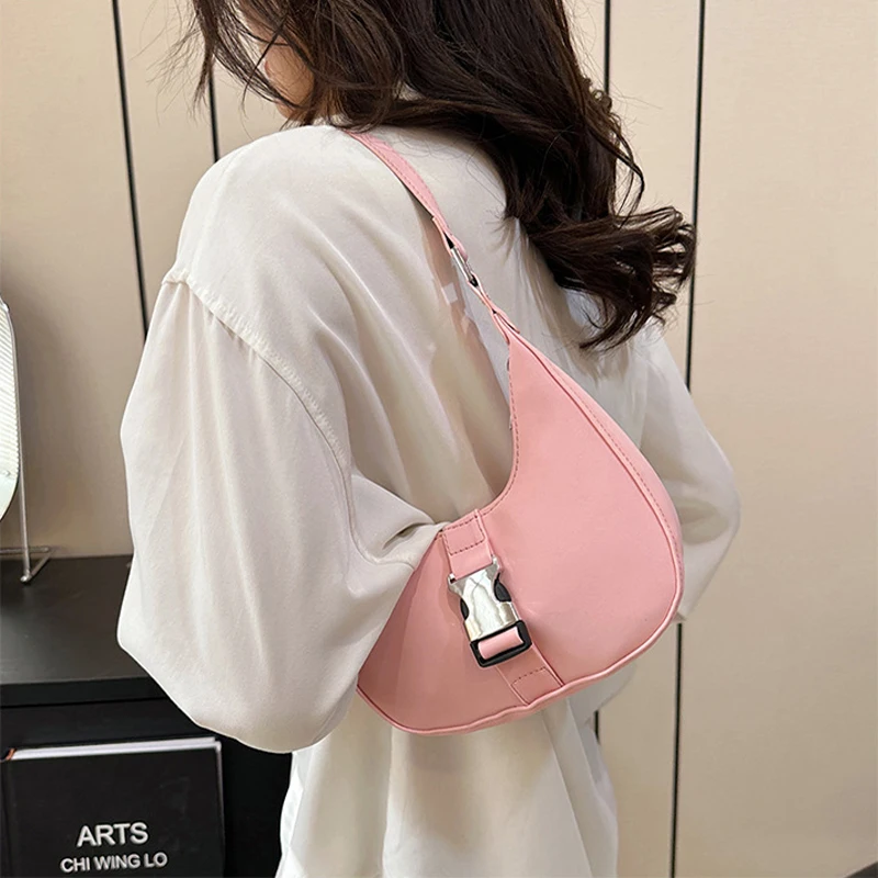 

Solid Color Shoulder Bag Women Vintage Chain Handbags Oxford Cloth Designer Underarm Bag Simple Casual Crossbody Bag for Women