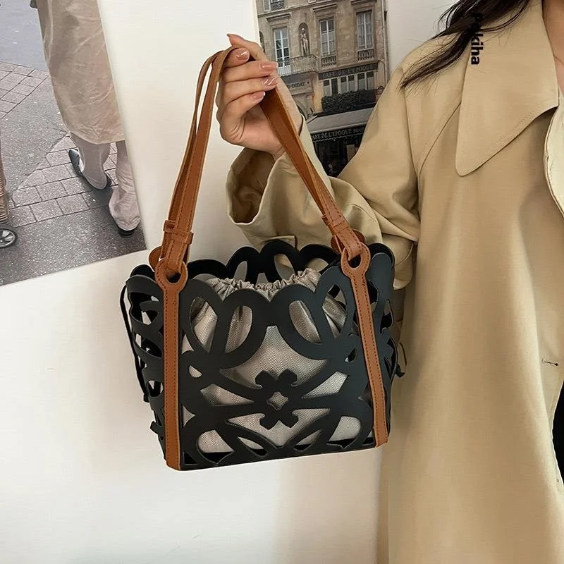 

Hollow Bucket Bags Black Tote Casual PU Leather Shoulder Bag Fashion Versatile Luxury Designer Brand Handbags For Women 2023 New