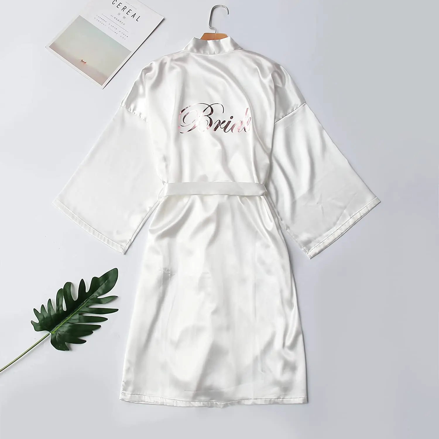 Green Satin Robe for Women Short Bride and Bridesmaid Robes Dressing Robe for Wedding Party Bridal Robes Bathrobe