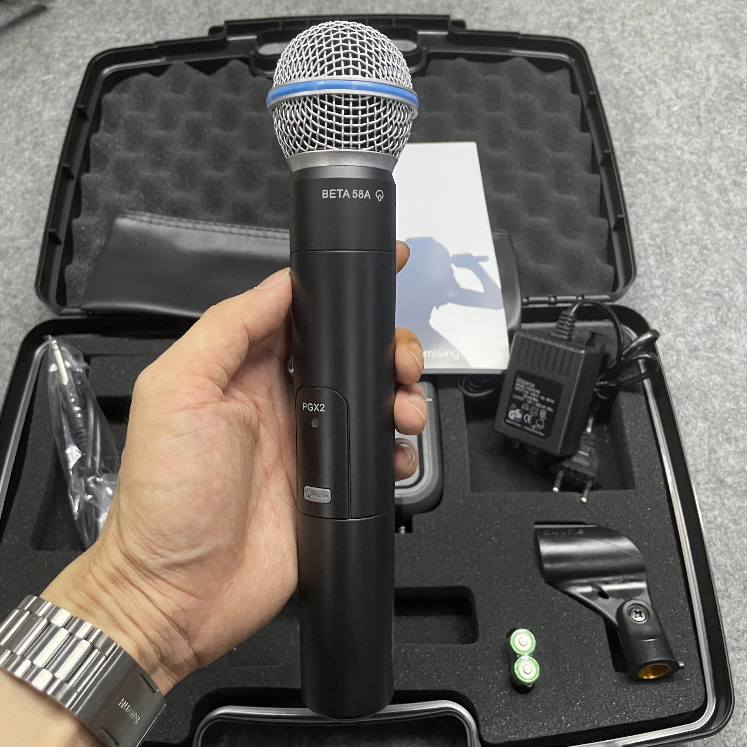 

PGX4 Beta58A Cheap Price Uhf Dual Channel Headset Long Range One Drag One Wireless Microphone For Shure