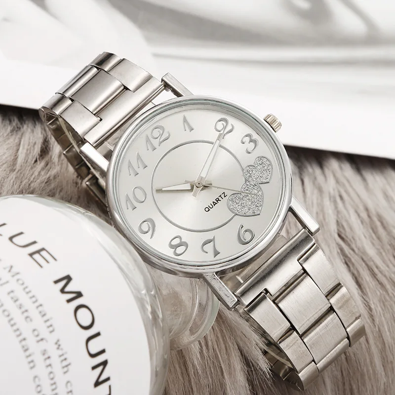 

Luxury Casual Fashion Stainless Steel Watches Love Heart Rhinestone Ladies Quartz Watch Black Quartz Women Gift Clocks