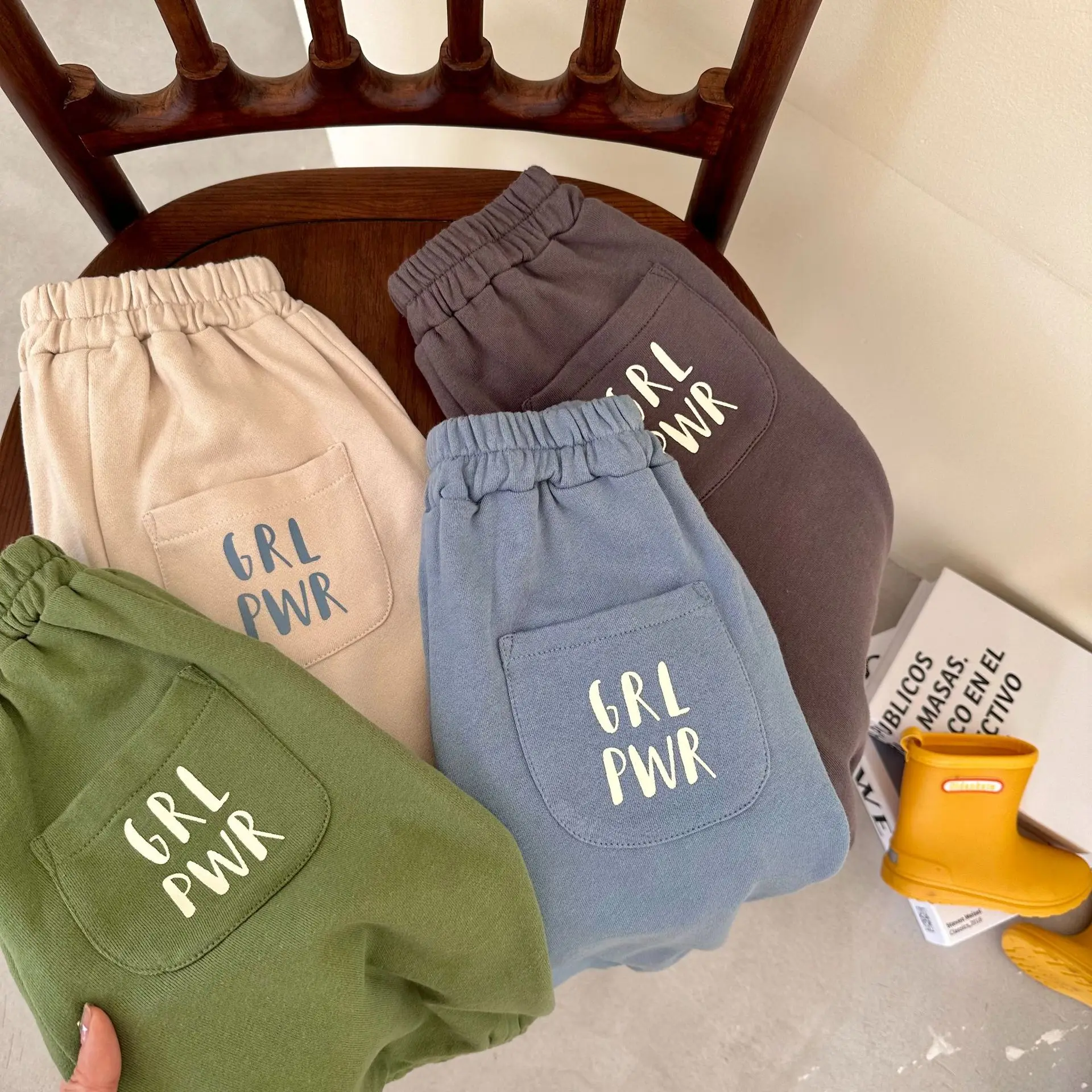 

Детские брюки, новинка весны 2023, свободные однотонные спортивные штаны для отдыха для мальчиков и девочек с надписью