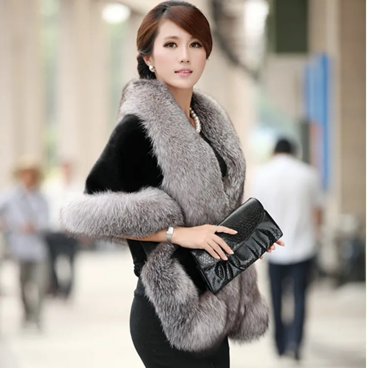 Medium length 2022 slim slim sleeveless fur cape dress coat