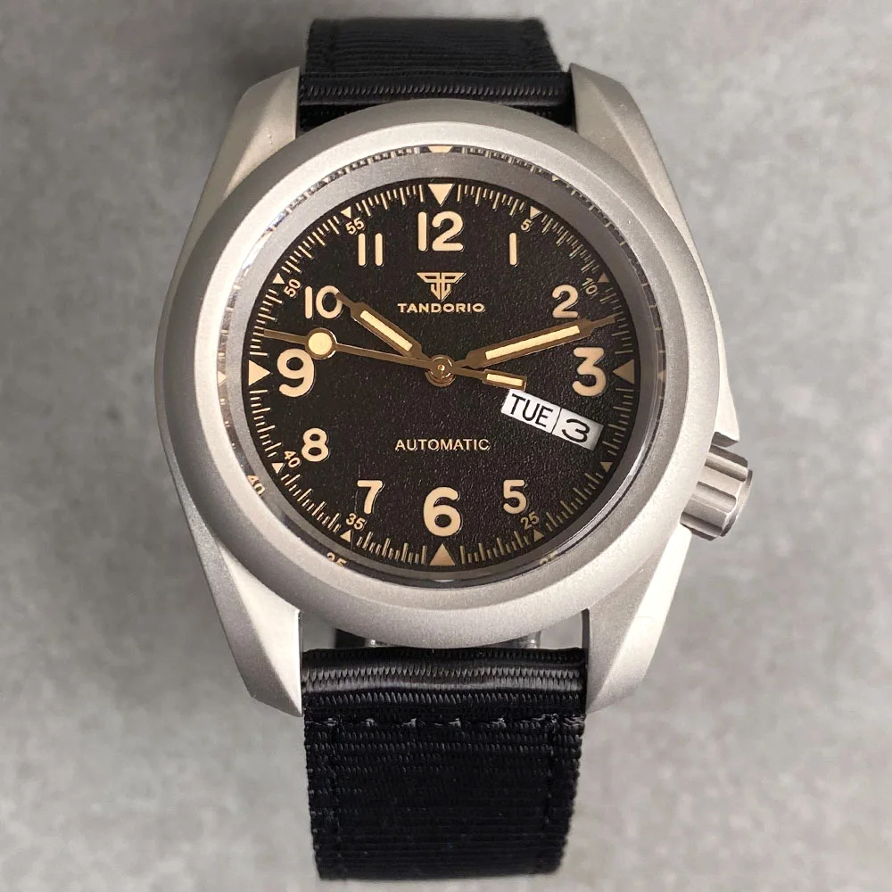 Фото Мужские механические часы Tandorio Vintage Military Field Diving с японским механизмом NH36A, коронкой 3.8, корпусом с пескоструйной обработкой, водонепроницаемостью 200 м. №1