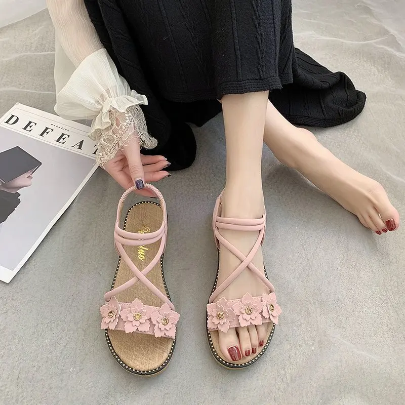 

2022 new summer and autumn with fairy wind black fine with a word buckle girl's high heels DM2938