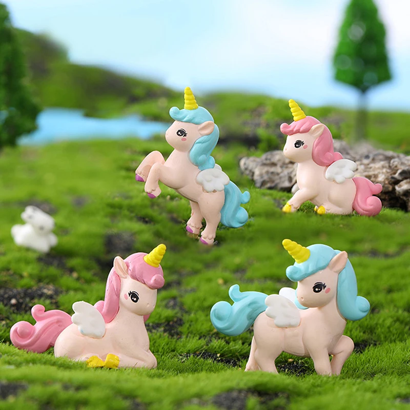 

Unicorn Cute Plastic Ornament Mini Unicorn Crafts Family Micro Landscape Decoration Miniatures Figurines Gardening Accessories