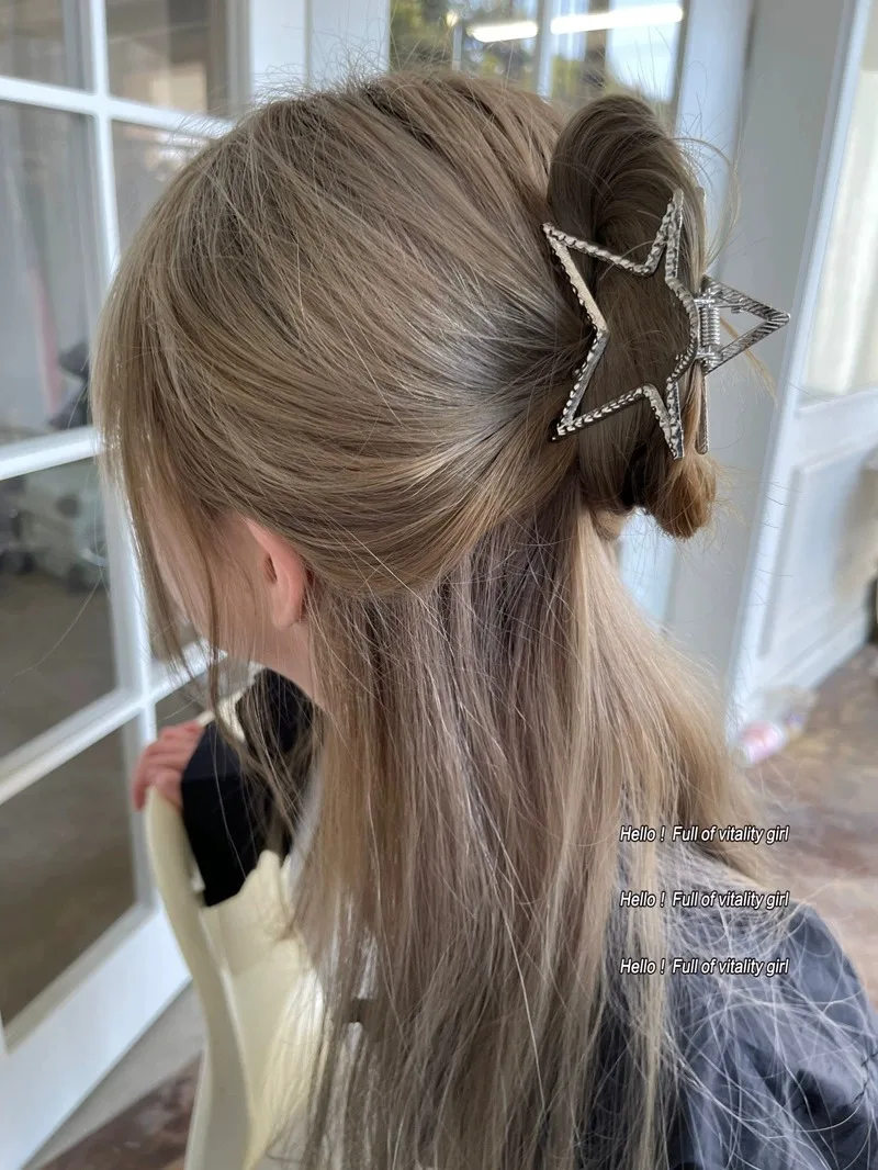 

Harajuku Y2K Metal Hollow Star Pentagram Heart Hair Claws Hairpins for Women Ponytail Shark Clip Hair Crab Claw Accessories