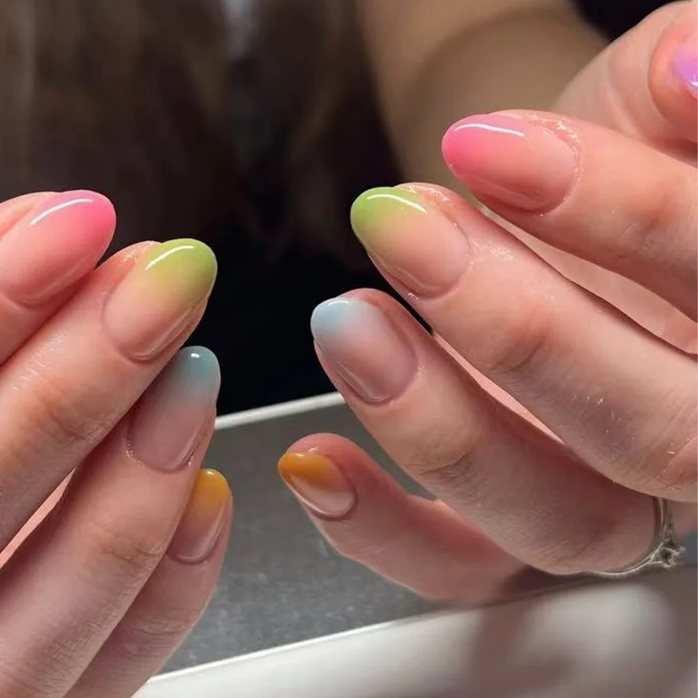 24 шт. цветные градиентные овальные накладные ногти
