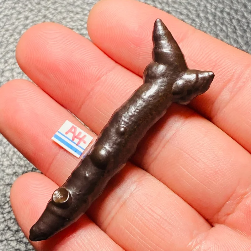 Необработанный агат  pinhan