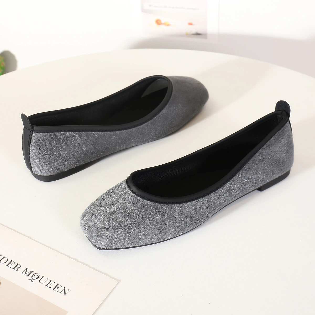 

Slip On Women Flats Shoes Candy Color Pointed Toe Female Loafers Large Size Shoes Woman Spring Flock Ladies Ballet Flats