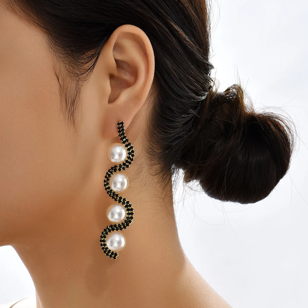 

2022 Vintage Zinc Alloy Metal Pearl Earrings For Women Geometric Boho Wedding Party Travel Fashion Jewelry Pendientes Mujer
